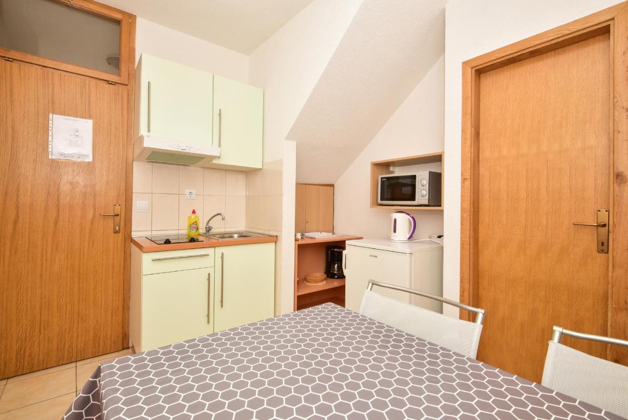 Apartmani Mate Makarska Eksteriør billede