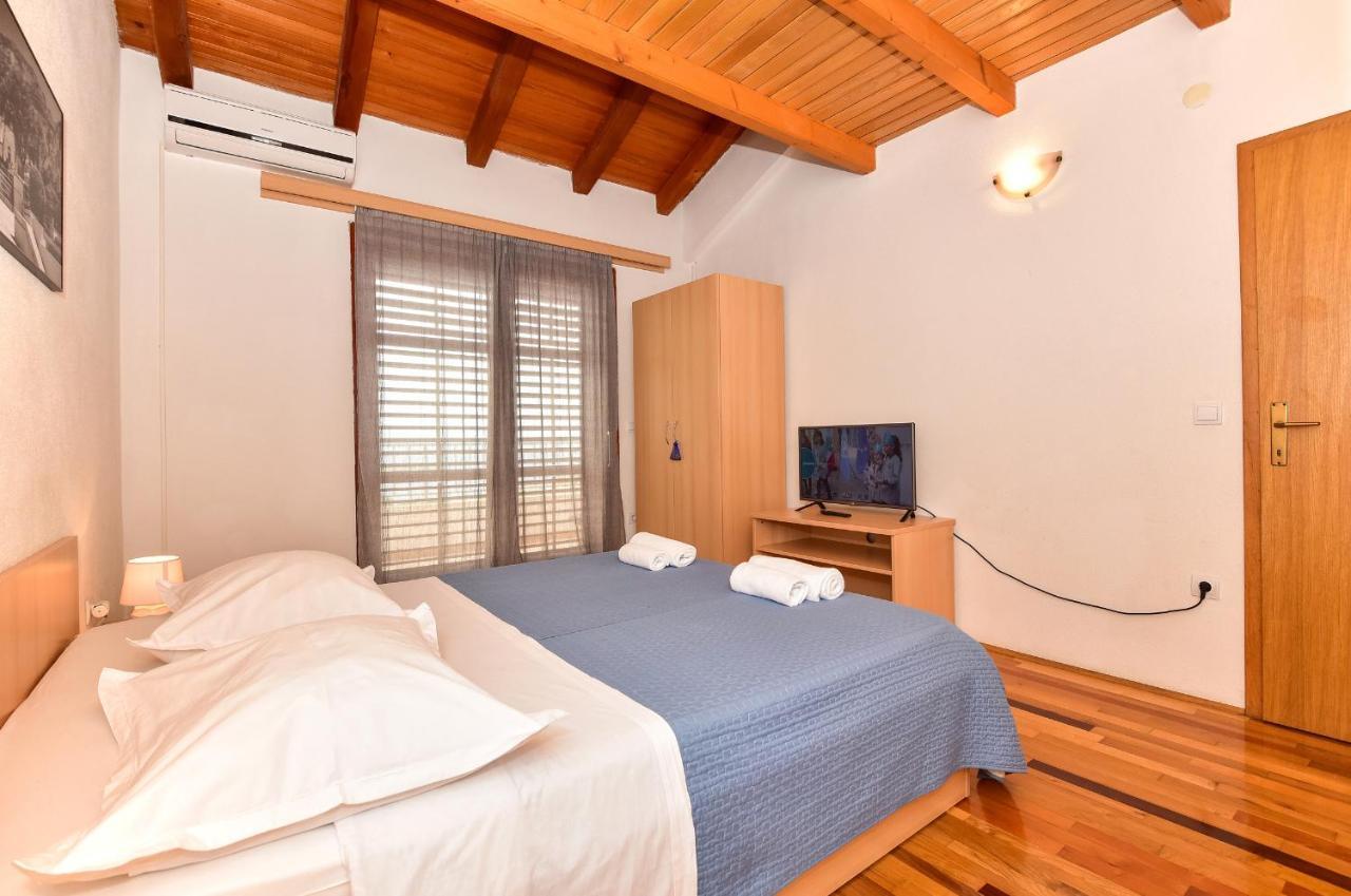 Apartmani Mate Makarska Eksteriør billede