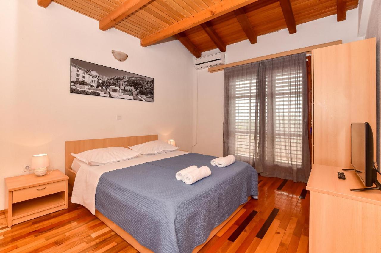 Apartmani Mate Makarska Eksteriør billede