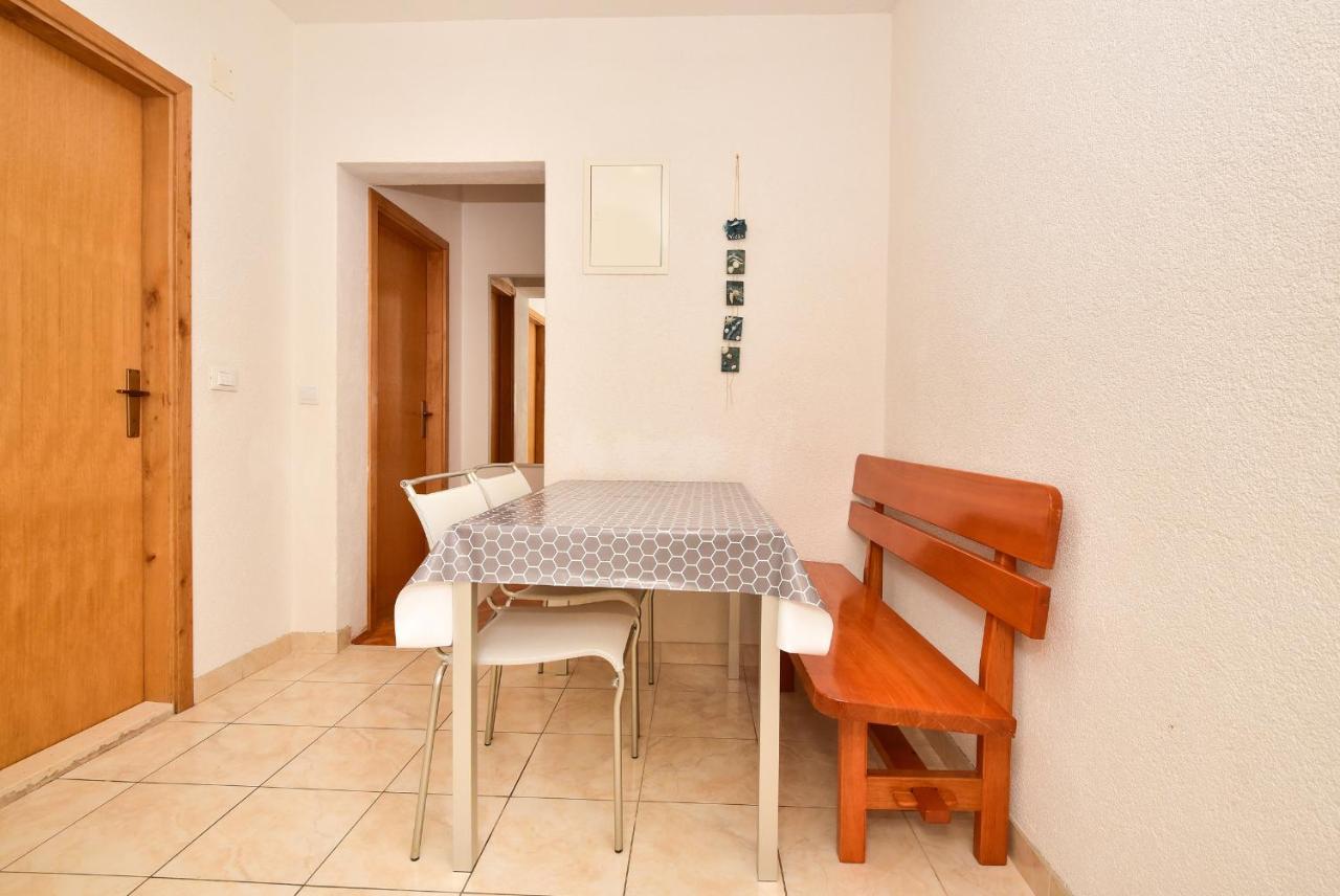 Apartmani Mate Makarska Eksteriør billede